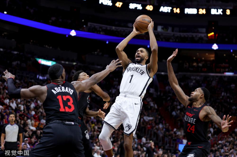 女子篮球的 女子篮球的